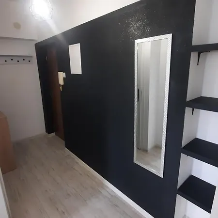 Skyline Serenity Apartment