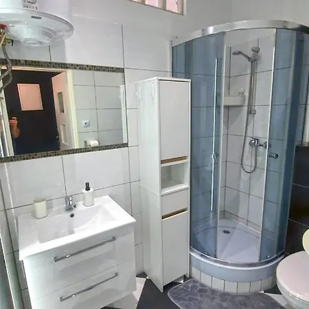 Skyline Serenity Apartment